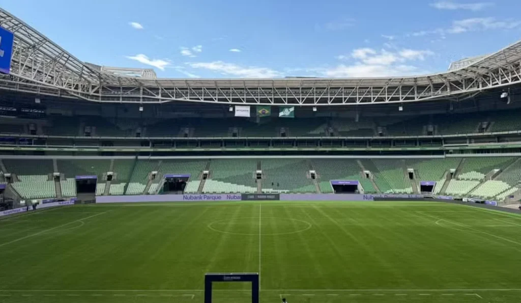 Vasco desafia o líder Palmeiras em busca de reação no Campeonato Brasileiro