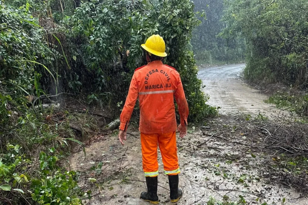 Defesa Civil orienta moradores de Maricá sobre cuidados durante ventos fortes