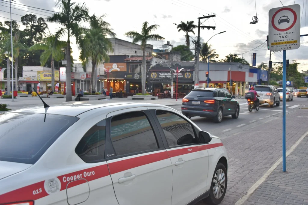 Maricá propõe isenção de ISS para taxistas, motoristas de aplicativo e outros autônomos do transporte